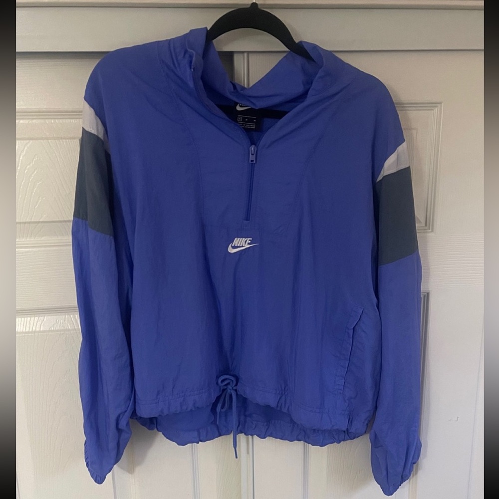Nike windbreaker jacket